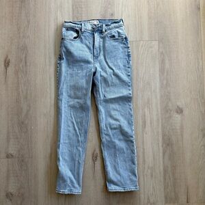Abercrombie & Fitch The Ankle Straight Ultra High Rise Jean